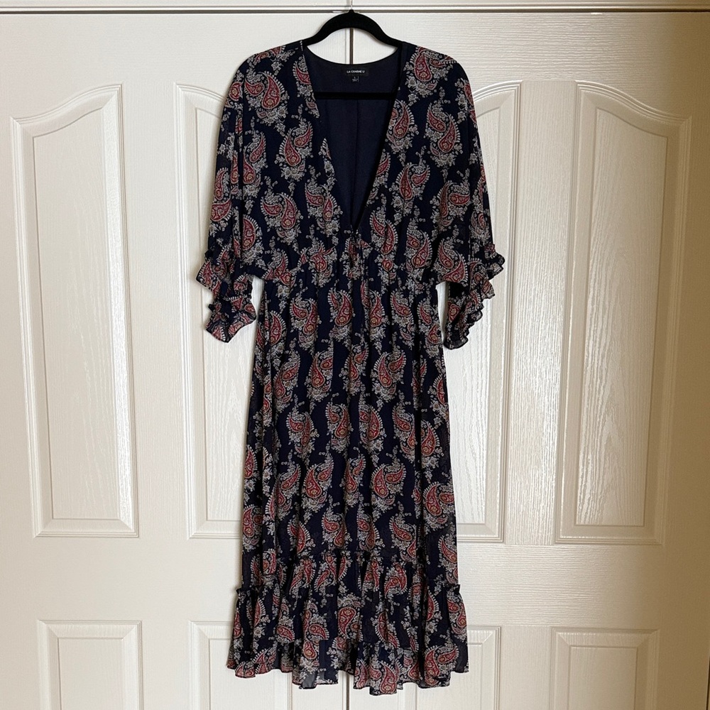 Chic Navy Paisley Midi Dress